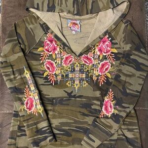 Johnny Was Axton Thermal Hoodie size Medium